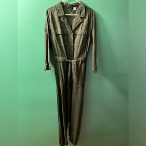 NWOT Army green jumpsuit